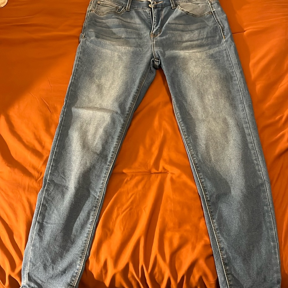 Curve Appeal Skinny/Straight Elastic Waistband Jeans size 10/30 MidRise/HighRise